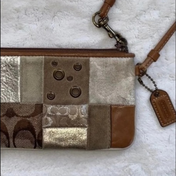 COACH WRISTLET ❤️ - Picture 4 of 7